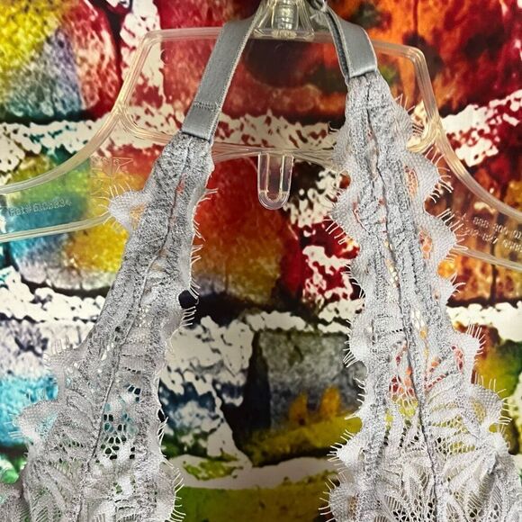 Victoria's Secret PINK Lightly Lined Lace Bralette Gray Size Small - Picture 3 of 7